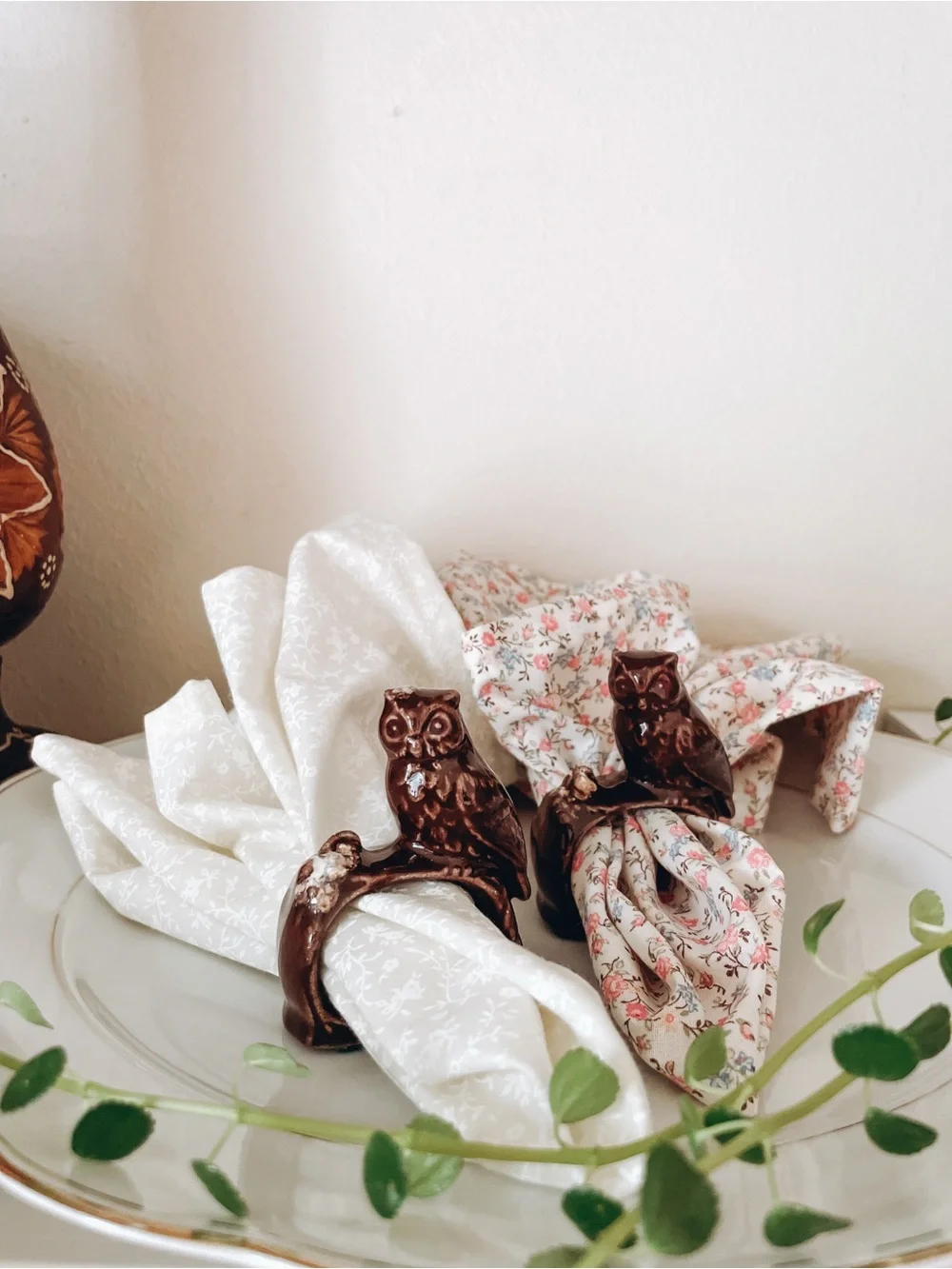 Set of 8 Ceramic Owl Napkin Rings